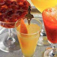 Serveersuggestie Aardbeien-gembercocktail