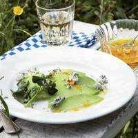 Serveersuggestie Meloen met stilton en sinaasappeldressing