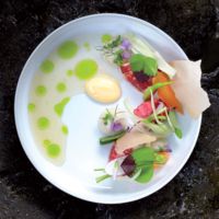 Serveersuggestie Oosterscheldekreeft en dashi