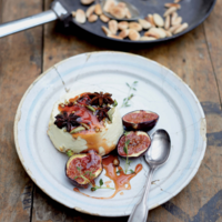 Serveersuggestie Geroosterde Ricotta Met Amandelen En Vijgen In Oloroso