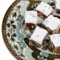 Serveersuggestie Panforte met chocolade en vijgen