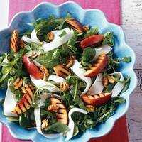 Serveersuggestie Zomersalade met Hollandse geitenkaas ****